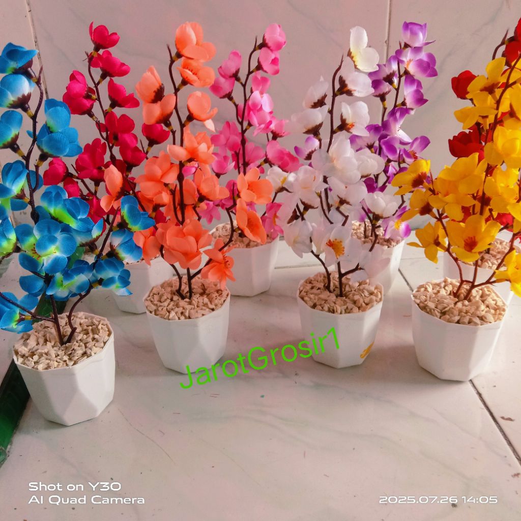 BUNGA HIAS RUANG TAMU LENGKAP POT DAN BATU TINGGI 30CM