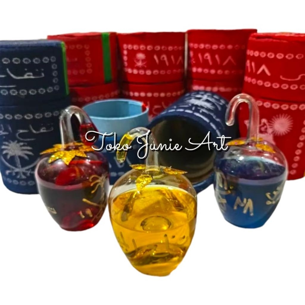 

Minyak Buah Apel Asli Merah Biru Kuning