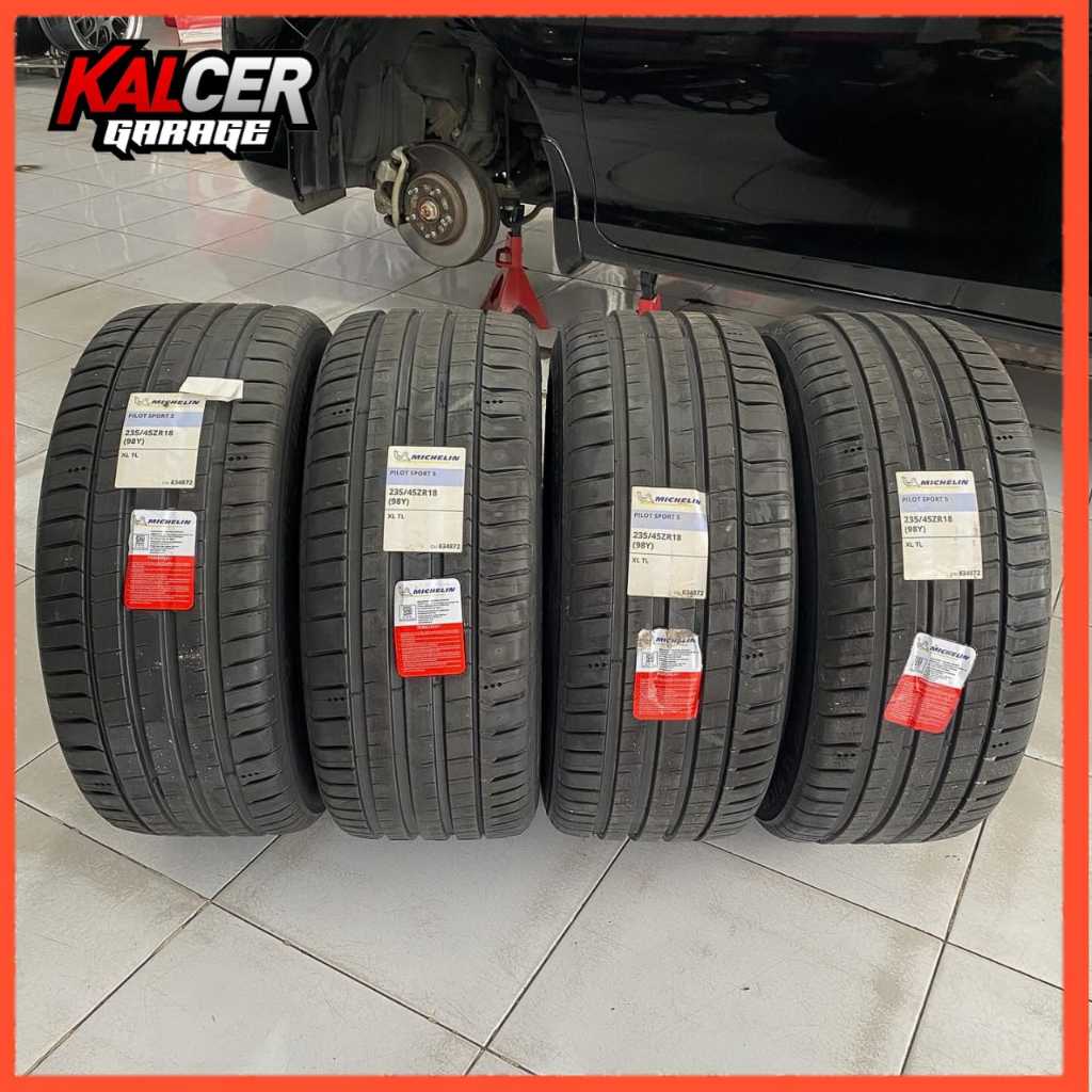 Ban Michelin R18 235/45 Pilot Sport 5 Untuk Mobil Civic, Camry, Mercedes Benz 235 45 R18
