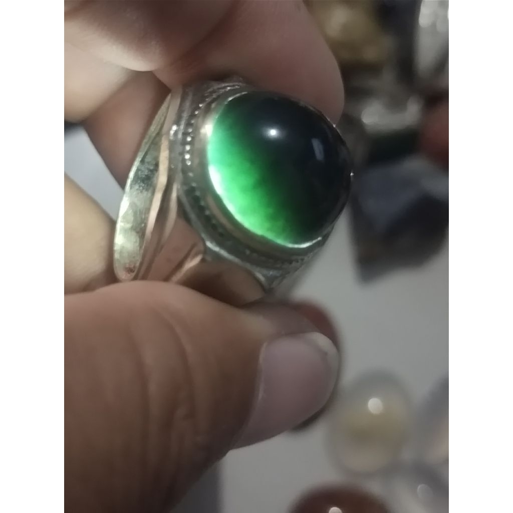 bacan hitam tembus pinggir plong sesuai gambar