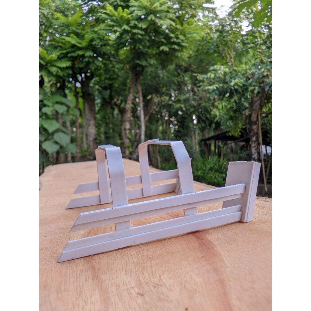 pengaman samping style Herex miniatur truk plastik