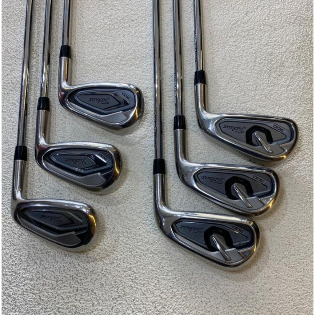 Titleist T300 Iron Set Golf