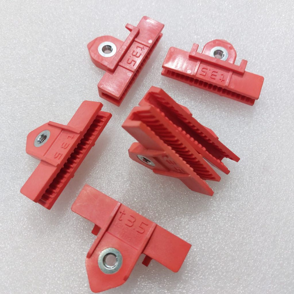 KLIP KANCING PENJEPIT KACA MOBIL UNIVERSAL