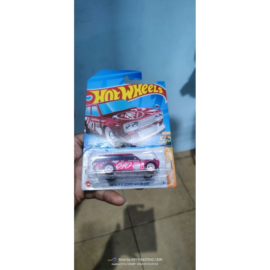 Hotwheels THS STH Datsun 510 Wagon Pink Super Treasure Hunt