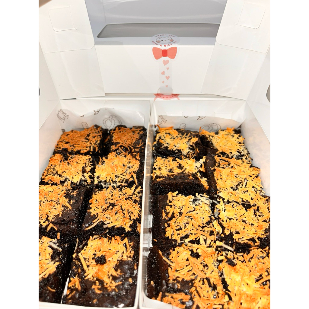 

fudgy brownies keju