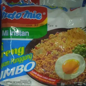 

Indomie goreng ayam panggang jumbo