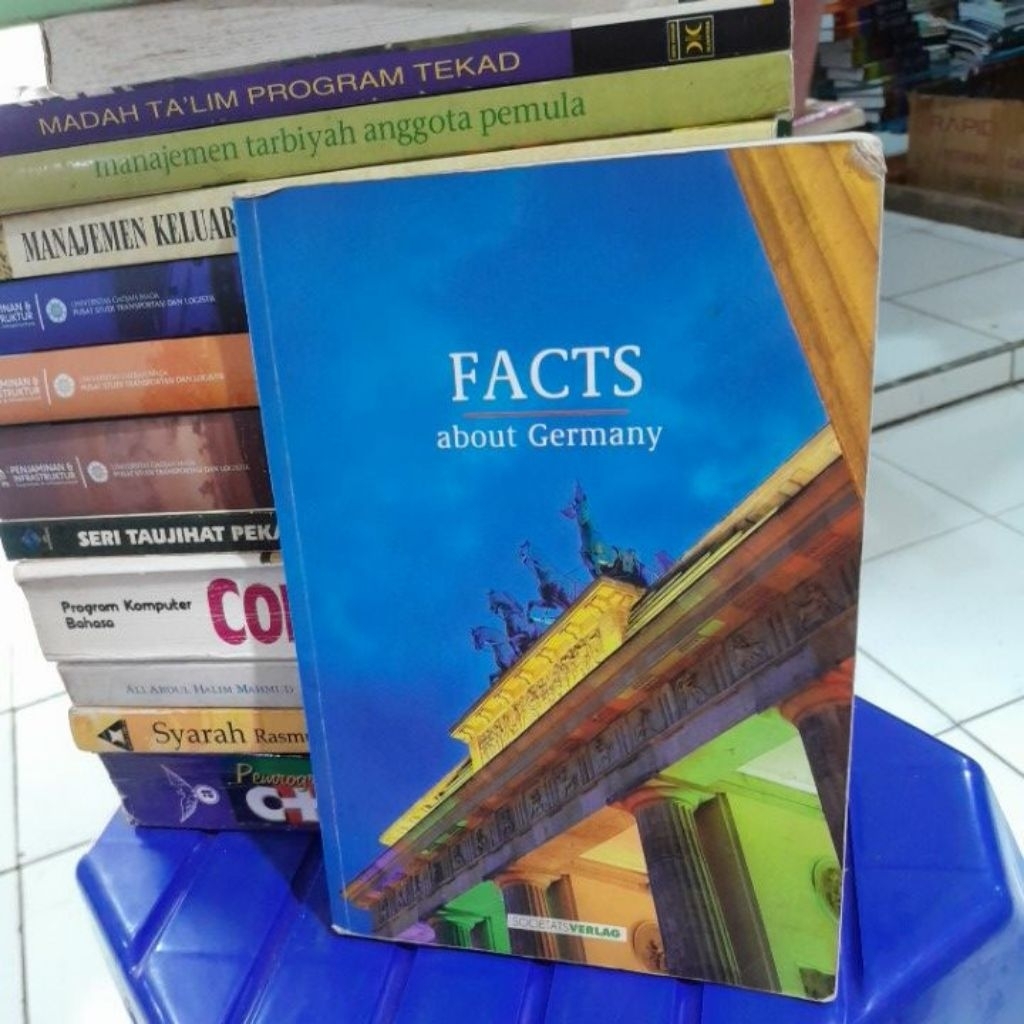 FACTS ABOUT GERMANY BUKU SECOND