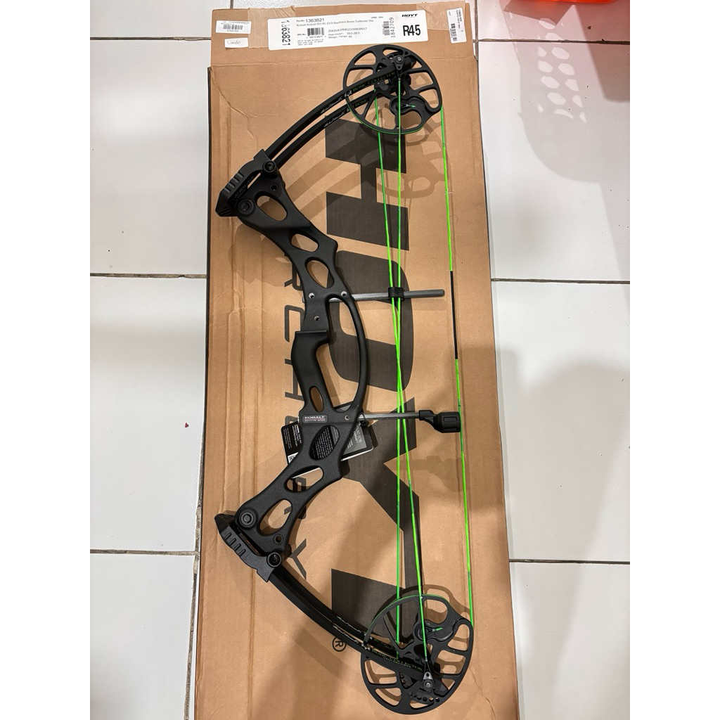 HOYT COMPOUND KOBALT BONE COLLECTOR - BOW COMPOUND