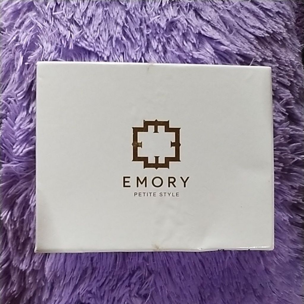 

preloved dus kotak emory