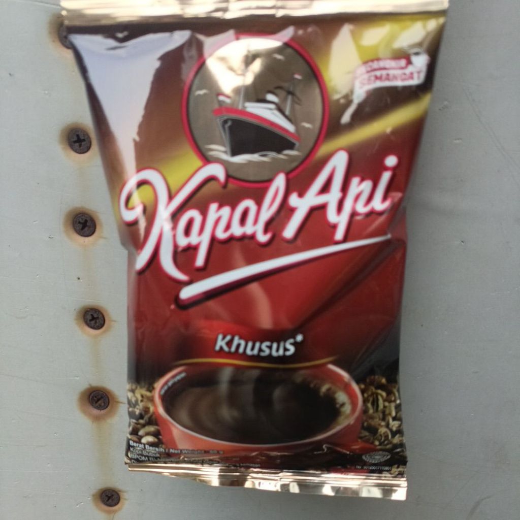 

beli kopi bubuk Kapal api hitam pahit kapal api 60g