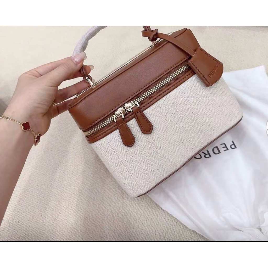 PDR TAS WANITA SELEMPANG TAS PEDRO ARY BOXY