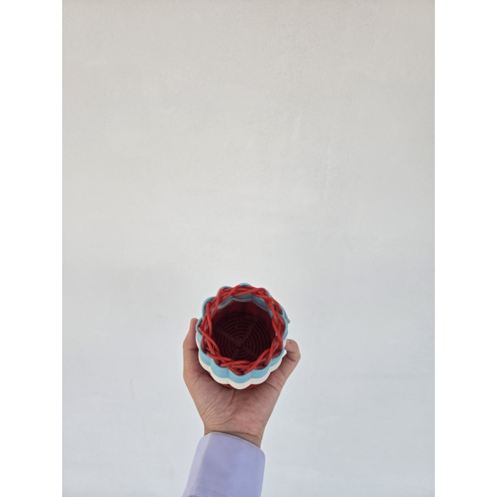 

Tempat Pensil/Pulpen Rotan Sintetis