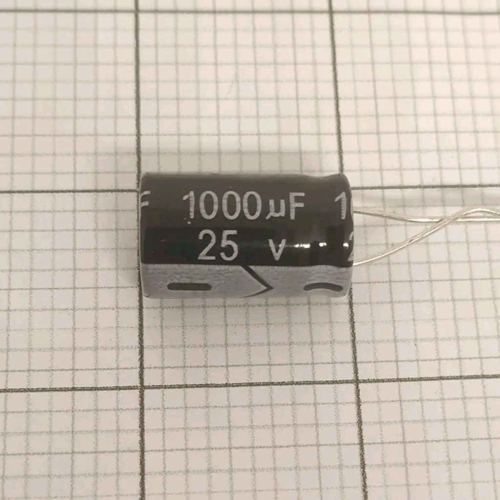 Elco 1000uf 25v / Kapasitor Elco 1000uf 25v / Elco 1000 - 25 Veht