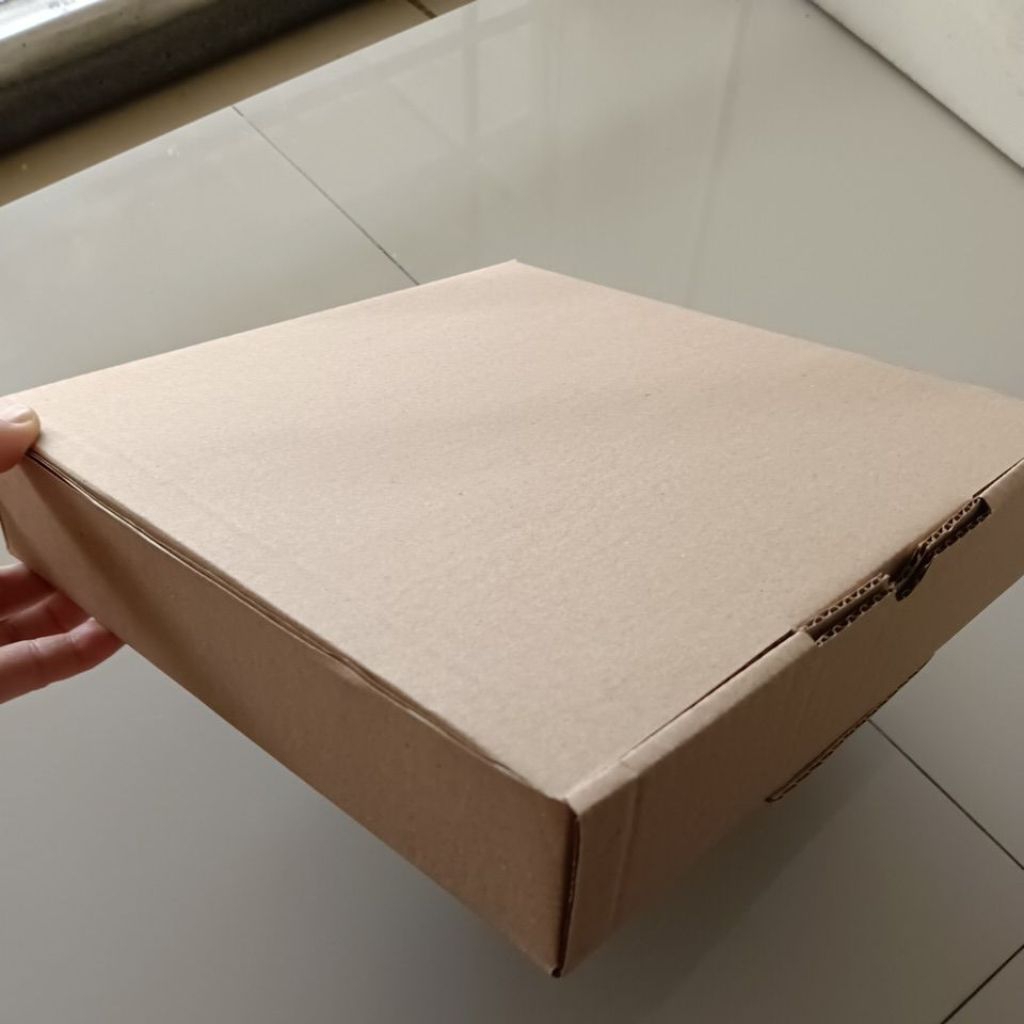 

Kardus/Dus untuk packing barang fragile