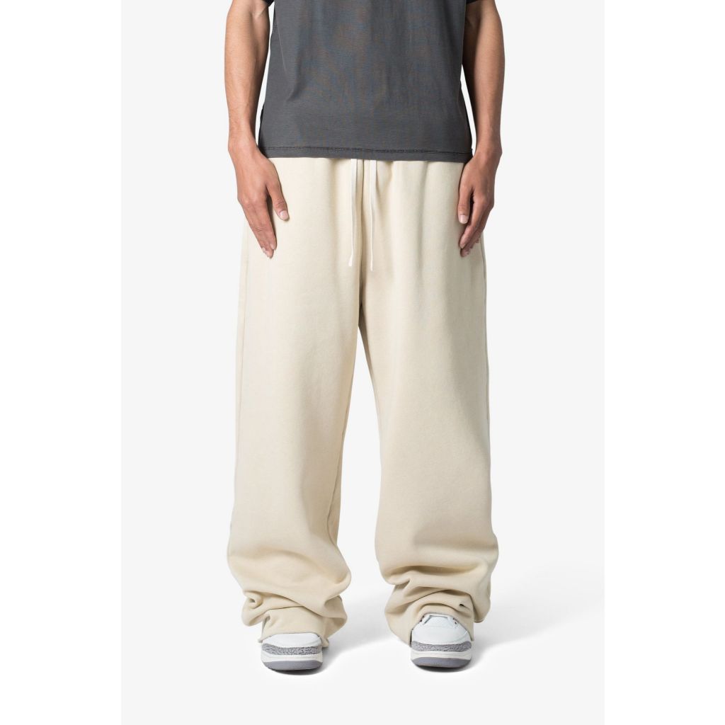 Spasmodic - Celana Sweatpants Loose Baggy Fleece  Cream Beige
