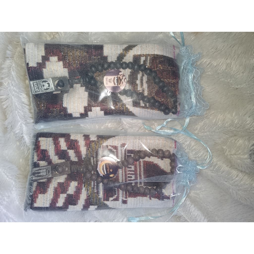 paket souvenir tile sajadah