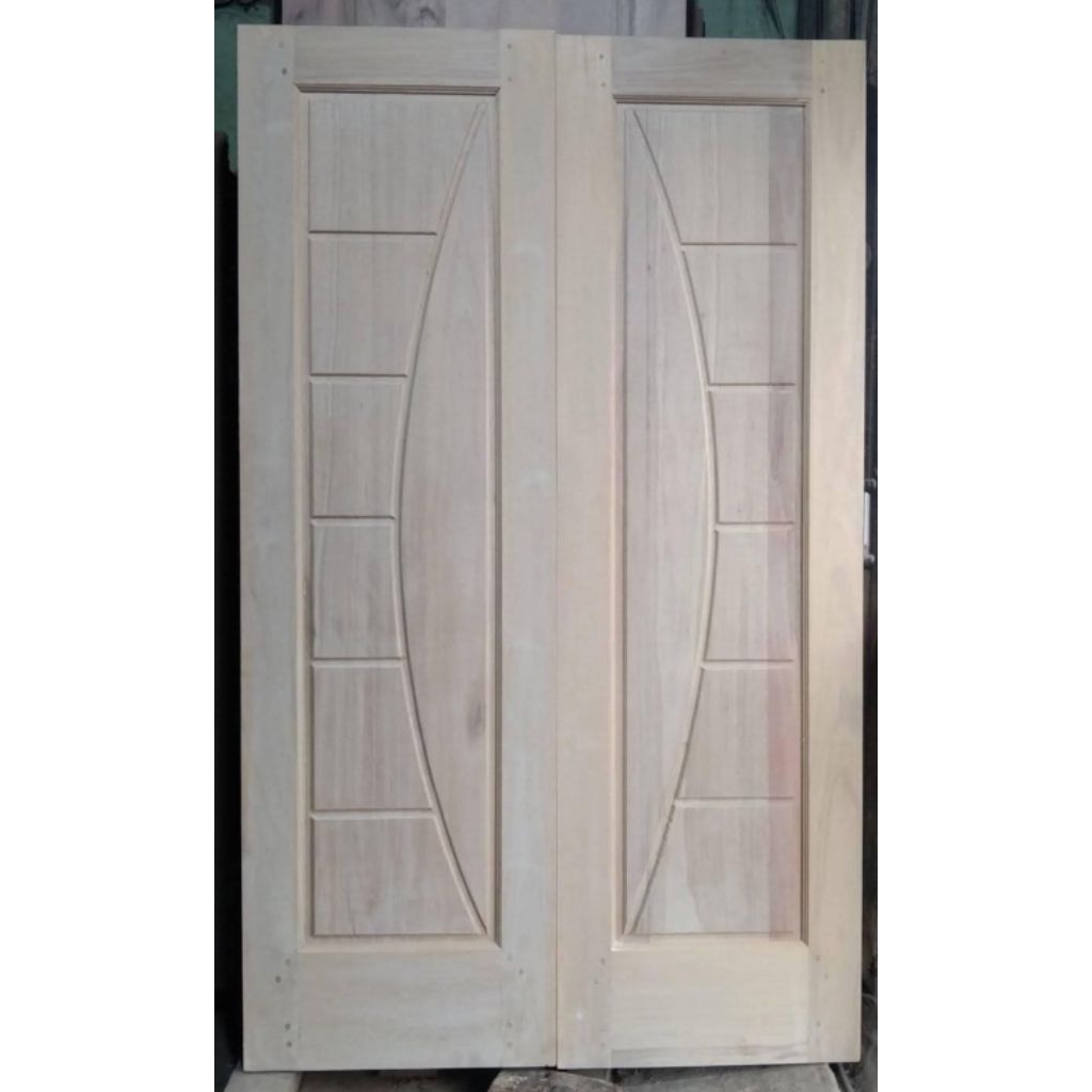 Kusen dan pintu kupu kupu jendela kanan kiri meranti