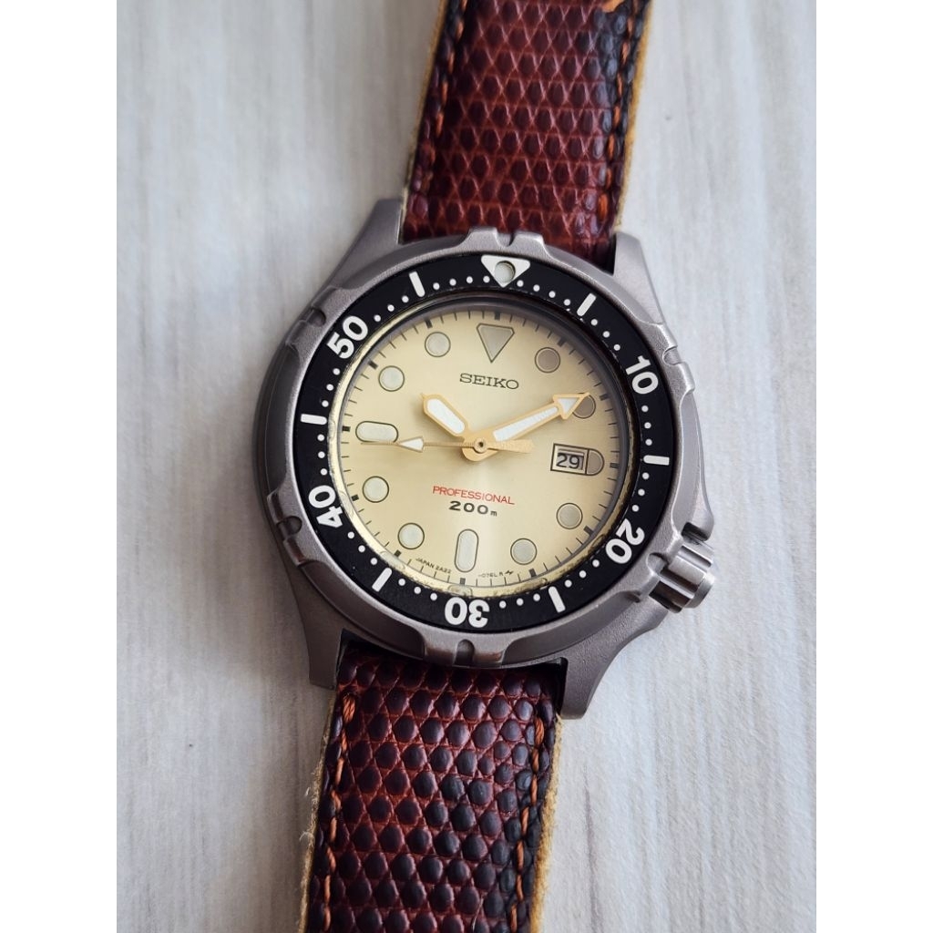 Seiko Professional Diver 200M 2A22-0310 Titanium Quartz JDM
