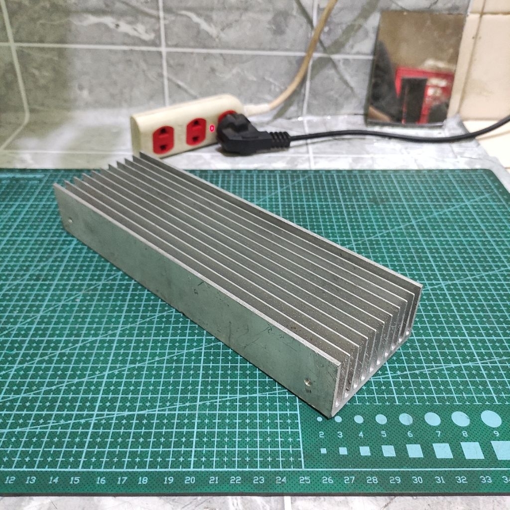 HEATSINK ALUMINIUM SIRIP KOTAK PANJANG 24.3CM HEATSINK SIRIP PENDINGIN