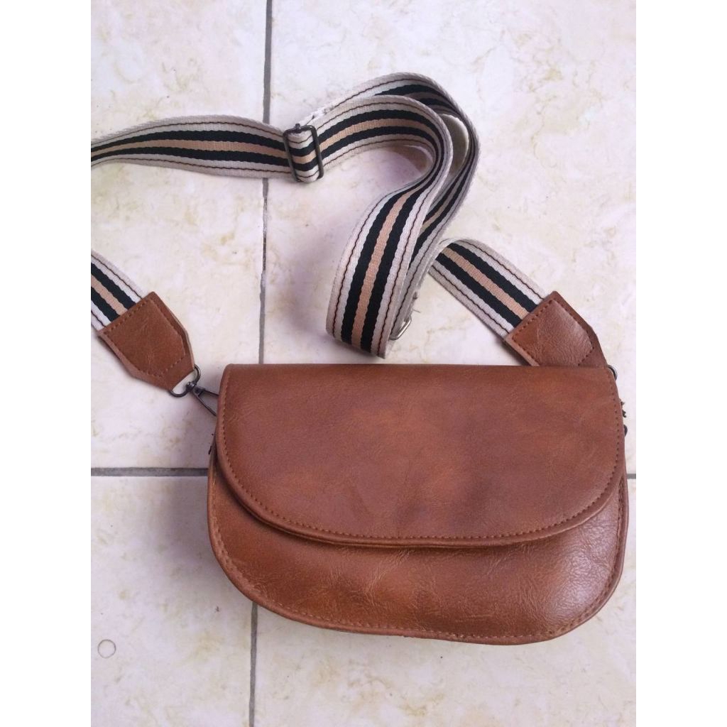 Preloved tas selempang murah