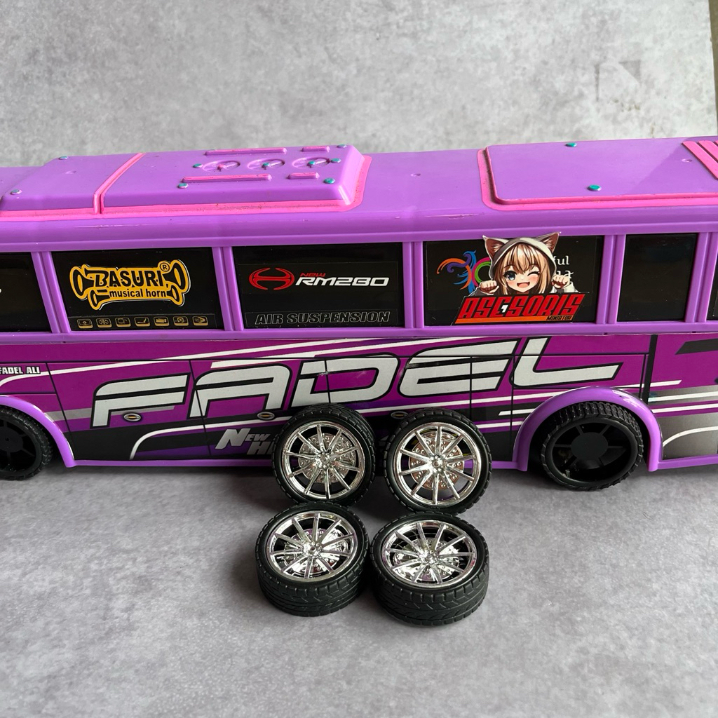 miniatur ban karet bus rkc