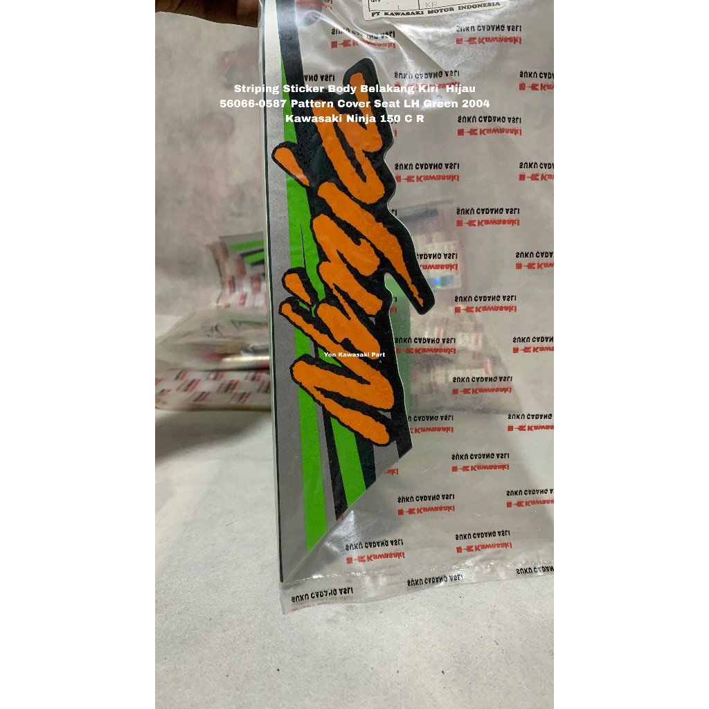 Striping Body Belakang Kiri Hijau 56066-0587 Pattern Cover Seat LH Green 2004 Kawasaki Ninja 150 C R