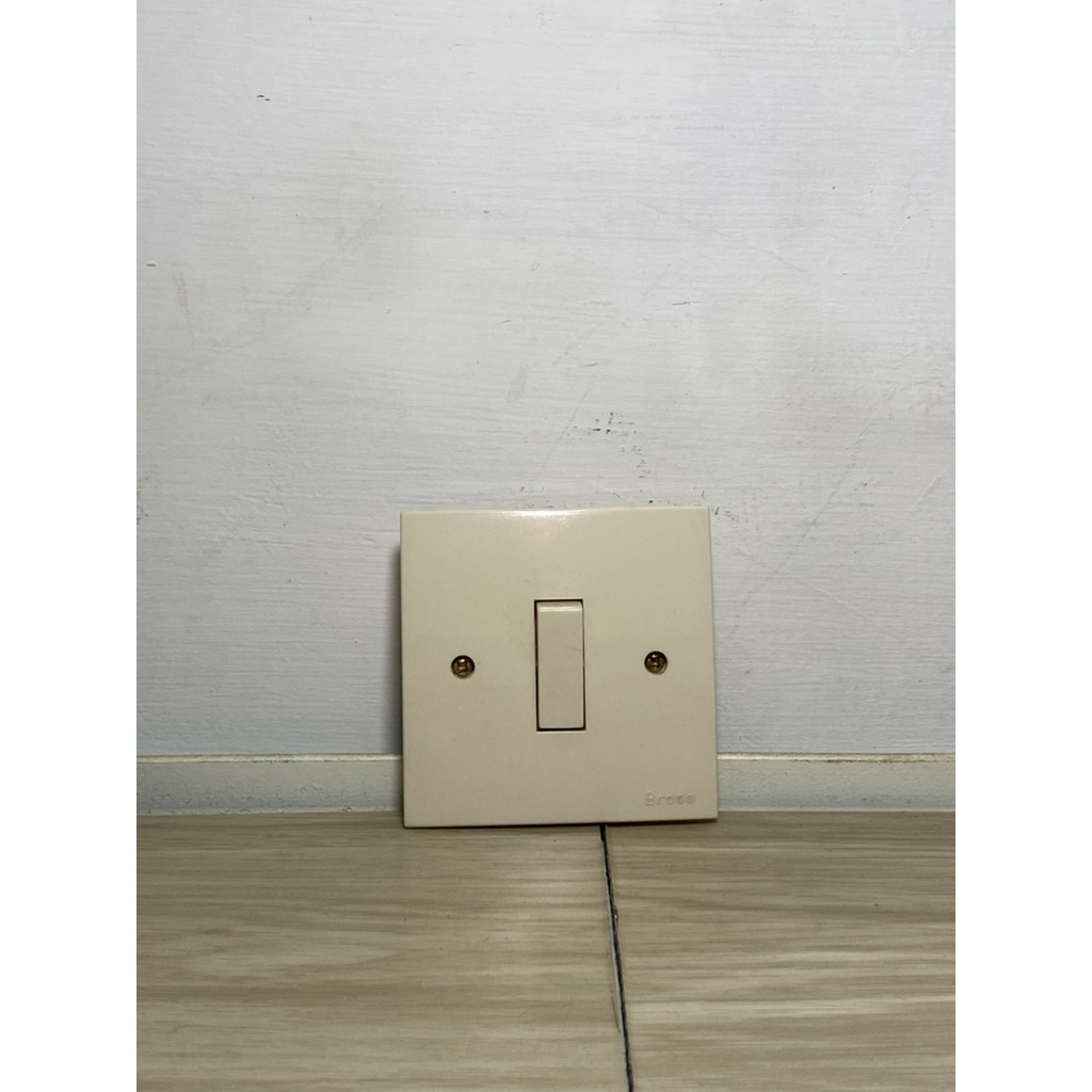 SAKLAR TUNGGAL TANAM BROCO/ SAKLAR SERI TANAM BROCO/ SAKLAR TRIPLE TANAM BROCO/ STOP KONTAK TANAM BR