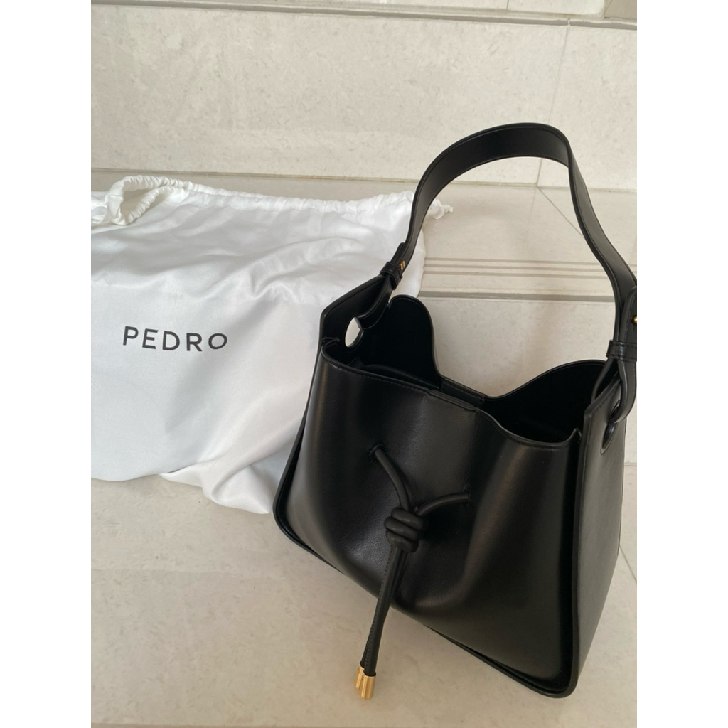 pedro bucket bag yasmin