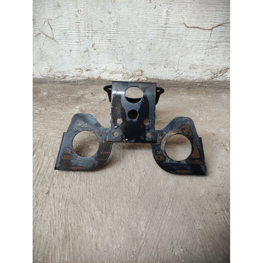 besi breaket dudukan body belakang skydrive original bekas