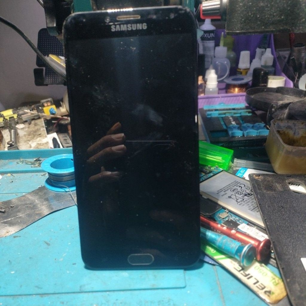 Lcd samsung j400 ori copotan