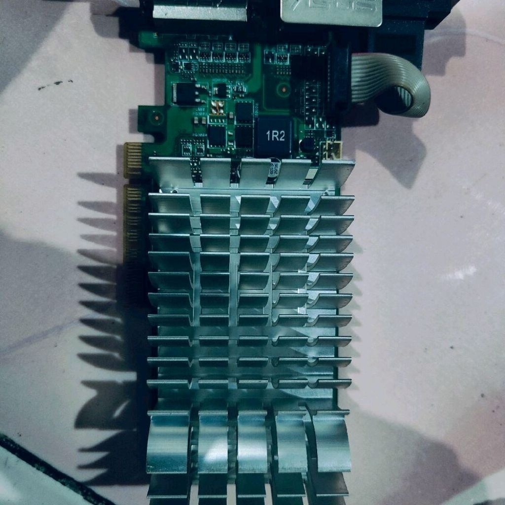 Vga card gt720 asus 2gb ddr3