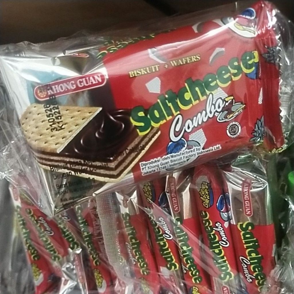 

Saltchese Combo Biskuit isi 10