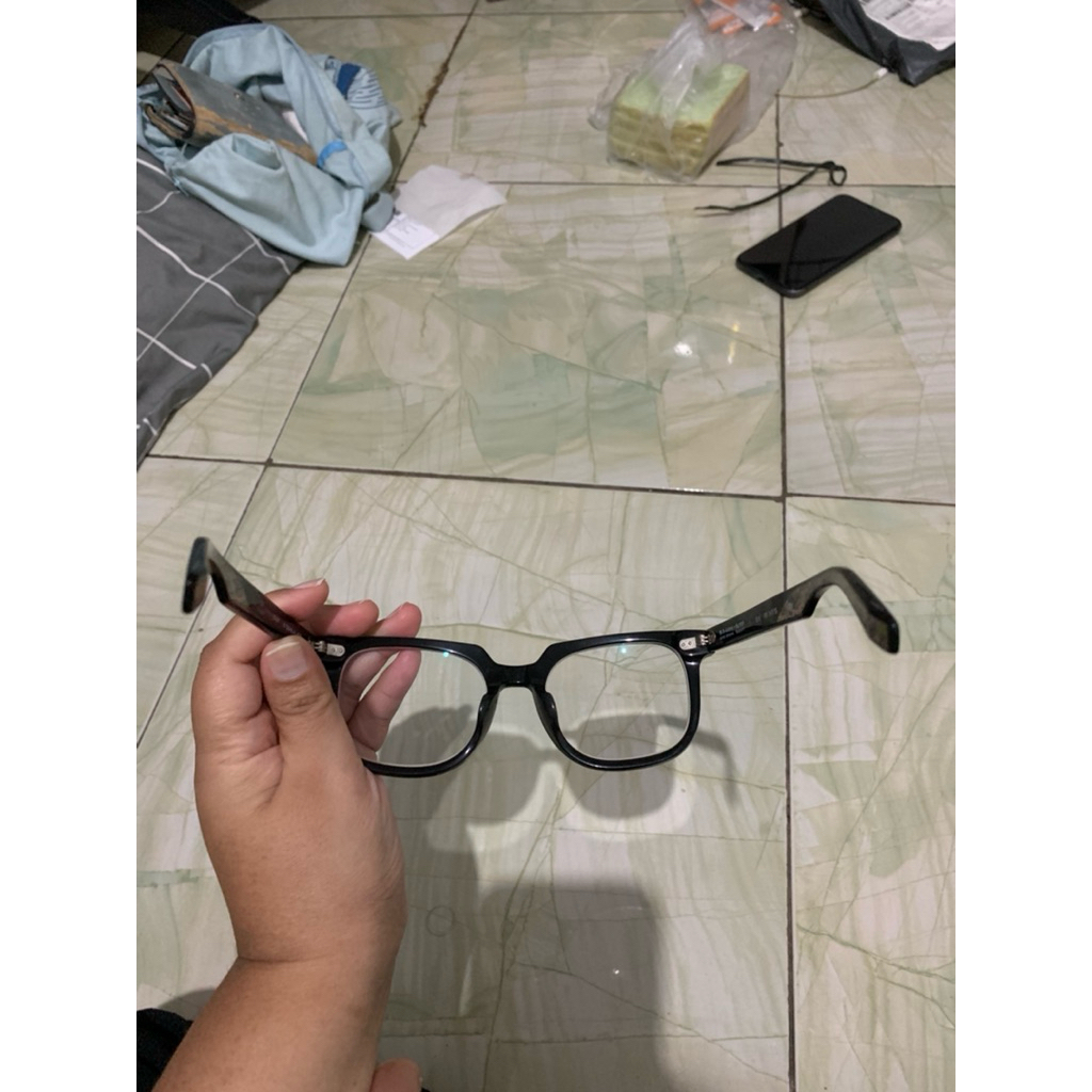 Kacamata Saturday X sinchan & tahilalat PL