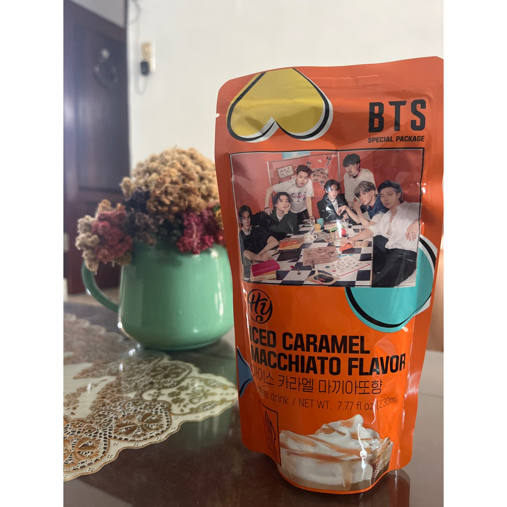

HY Iced Caramel Macchiato BTS Special Package