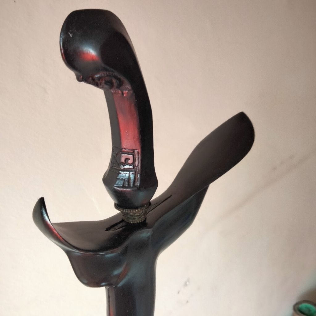 keris sepuh jangkung luk 3 kmbang kcang mbungkemm pamor nyanak gonjo iras est pajajaran awal tersedi