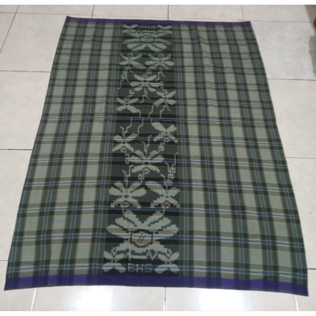 sarung bhs setanggi full sutra spunslik bekas minus pemakaian