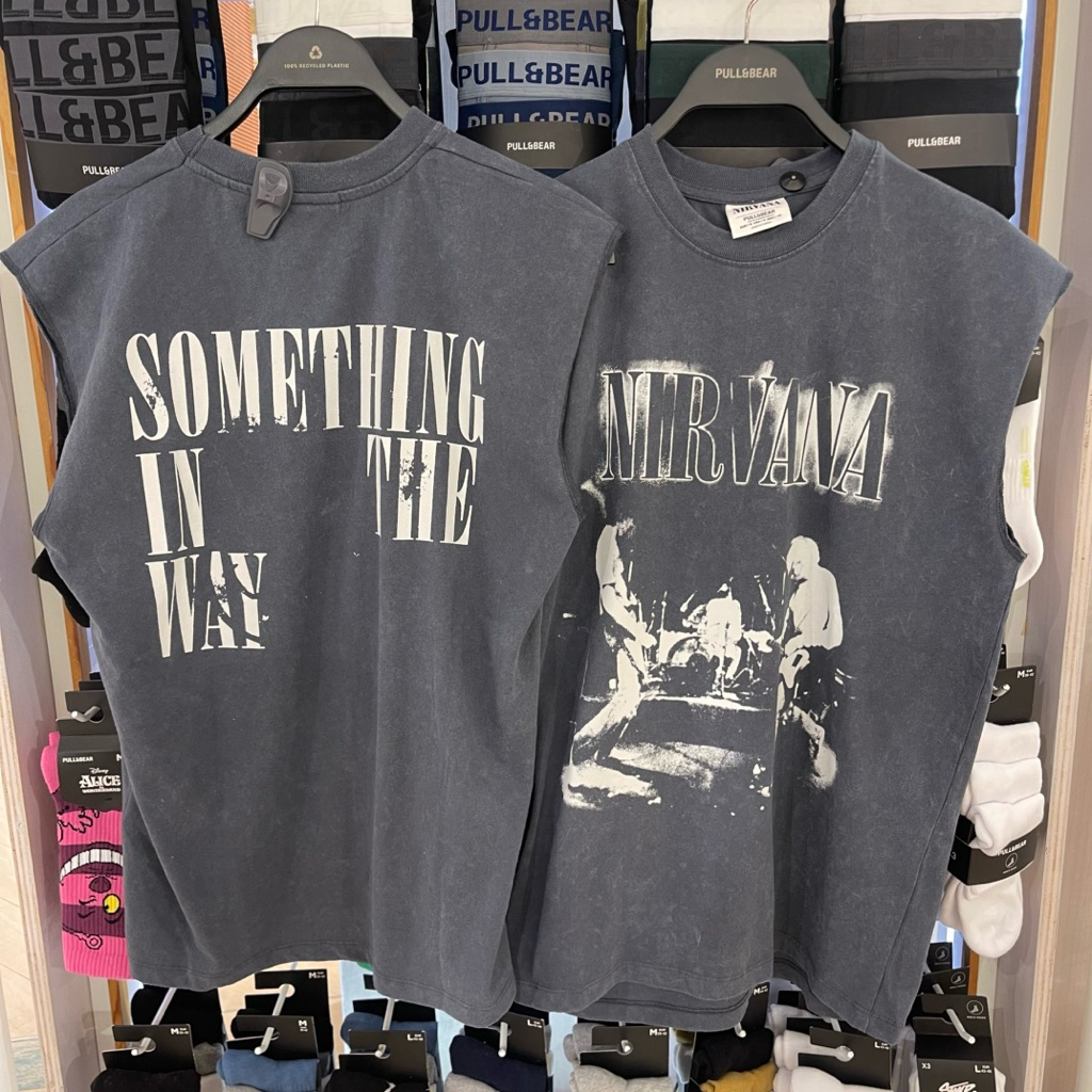Kaus T-shirt Nirvana PULL&BEAR MEN Jastip (jasa titip)