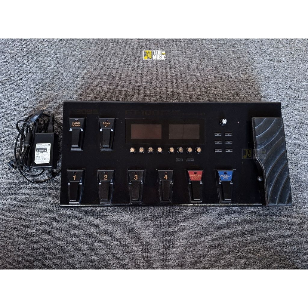 BOSS GT-100 - Efek gitar boss gt100