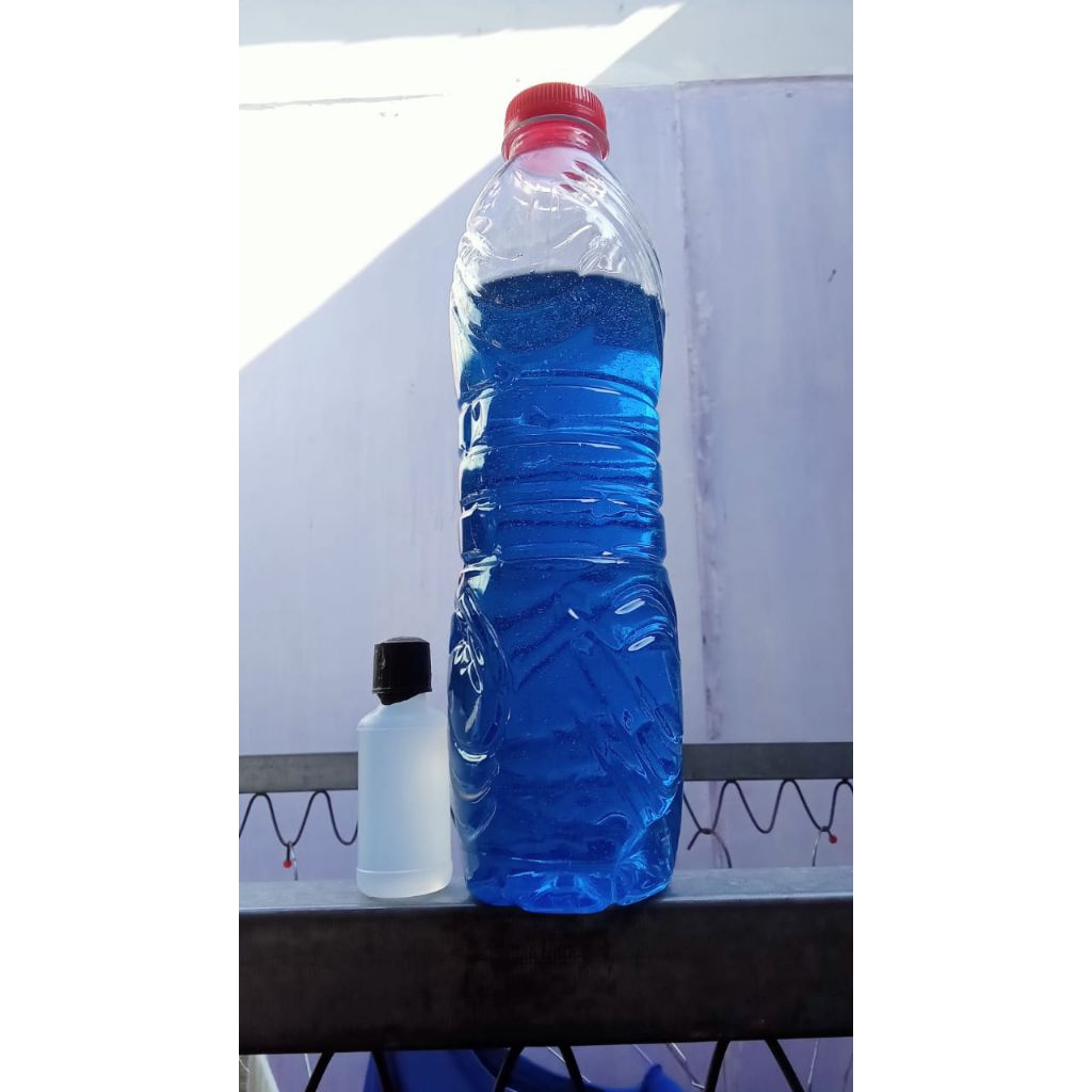 

Resin biru transparan 500 gram dan 20 gram katalis