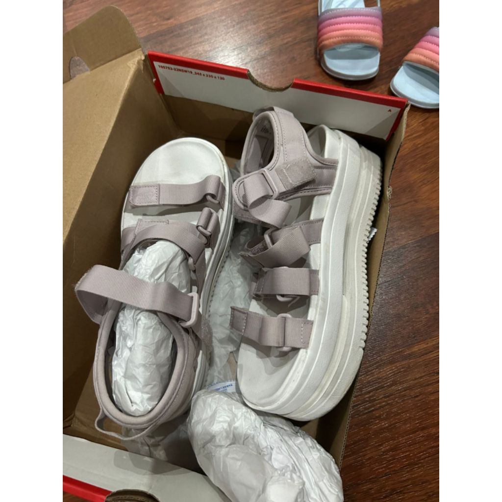 Preloved Nike