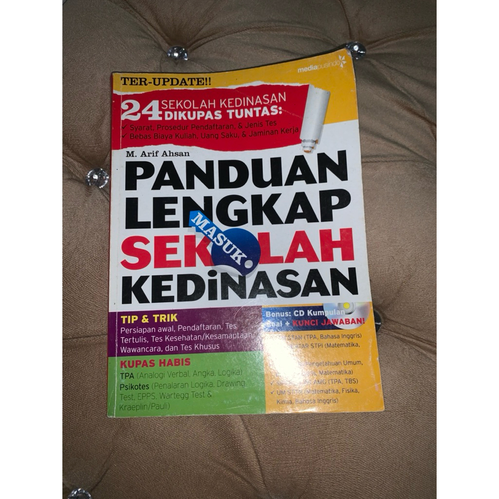 Buku panduan lengkap sekolah kedinasan