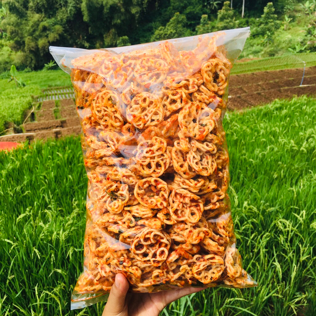 

Seblak Rafael 1 kilo pedas daun jeruk kerupuk mawar /sebring pedas bantat