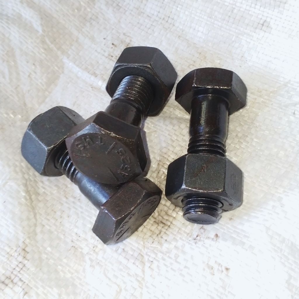 baut mur htb 5/8x2" baut baja grade astm A325