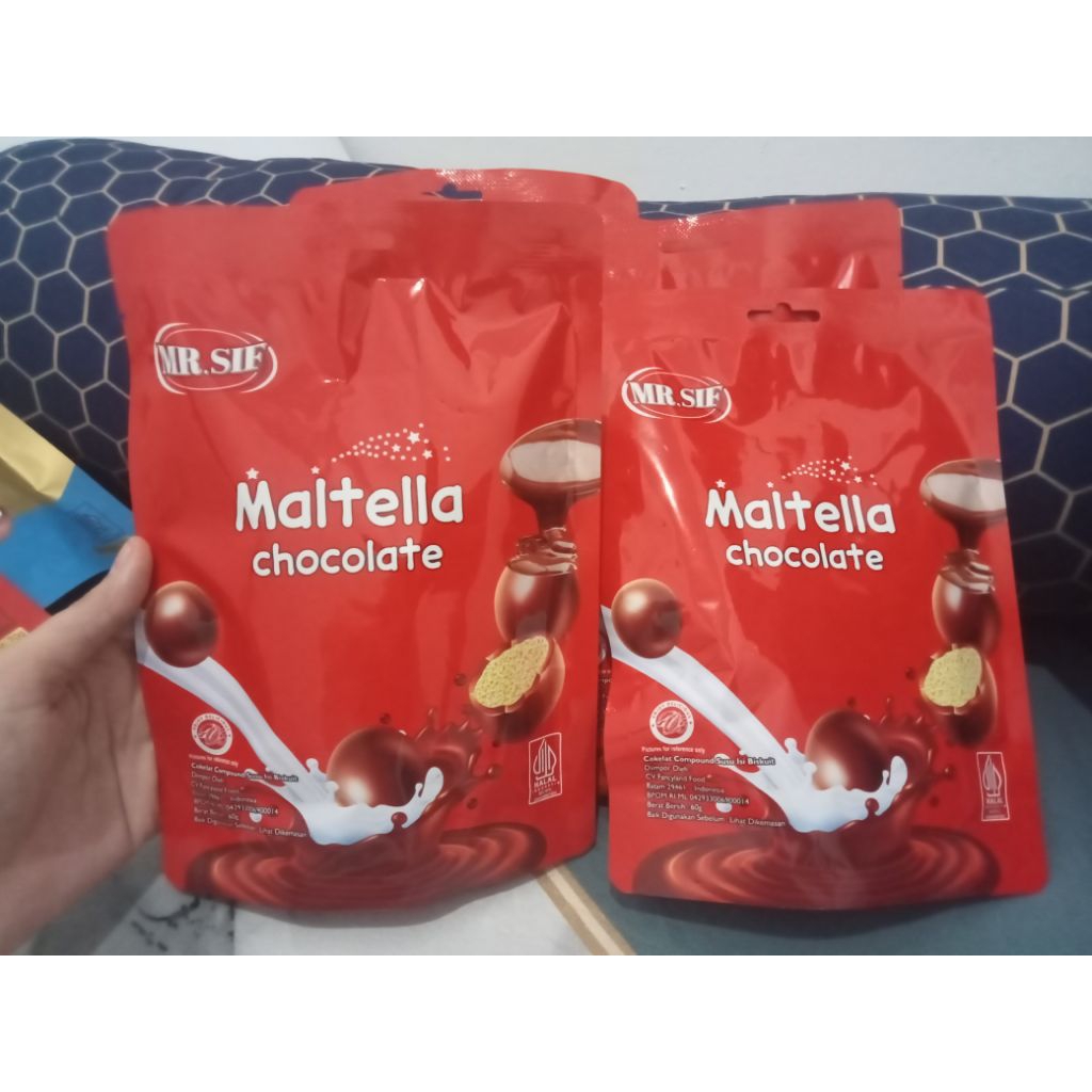 

coklat susu isi biskuit