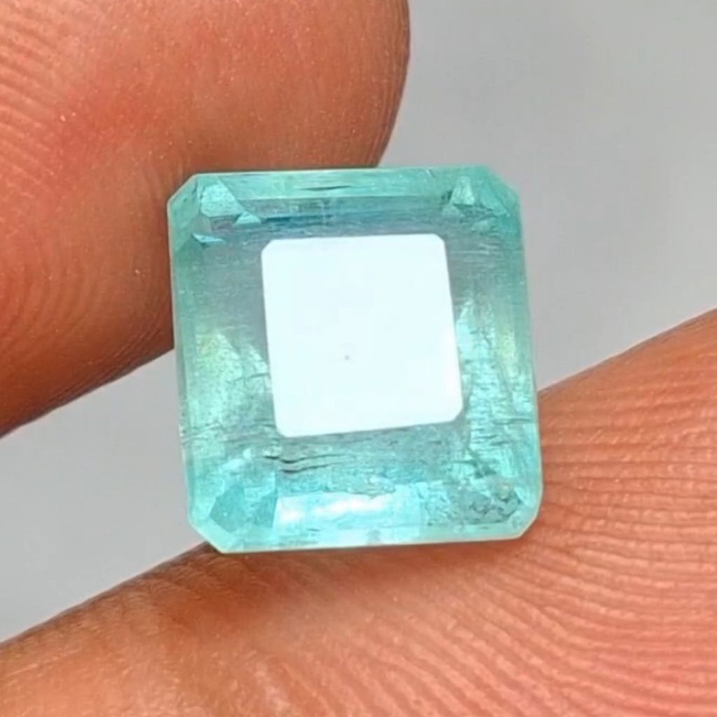 Natural Emerald Beeyl 3.81ct Afghanistan Panjshir CE - Minor Crystal Full of Luster Id Card Log In L