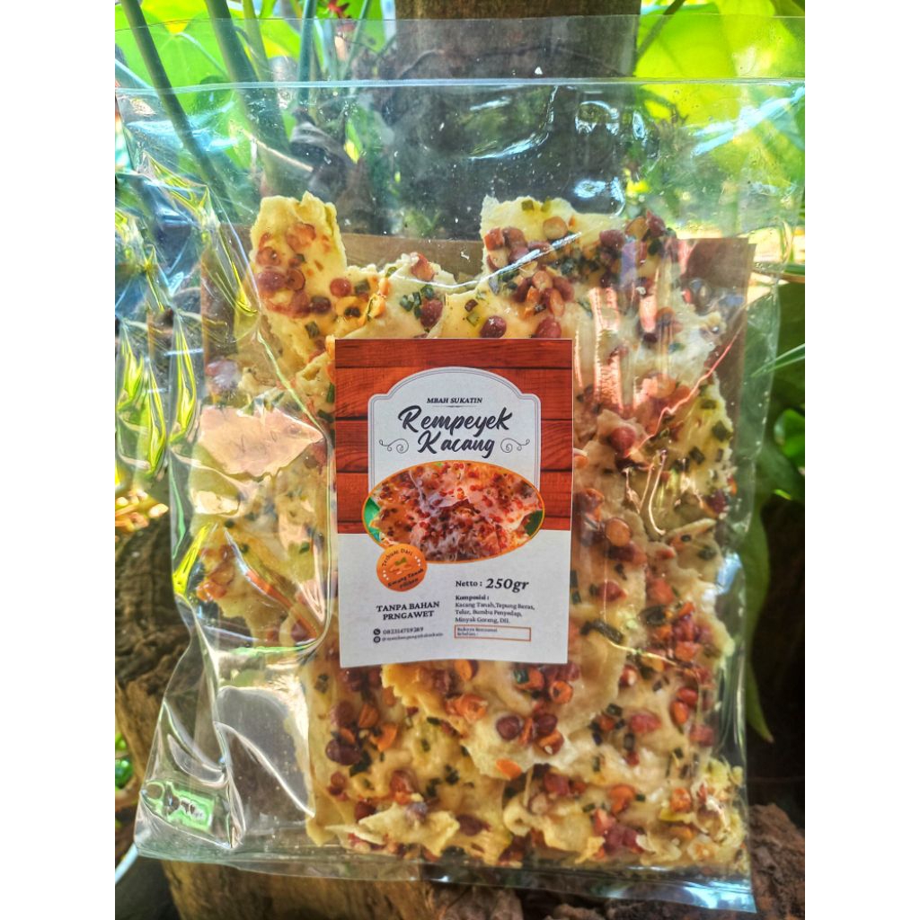 

Rempeyek Kacang Tanah Premium 250gr Mbah Sukatin