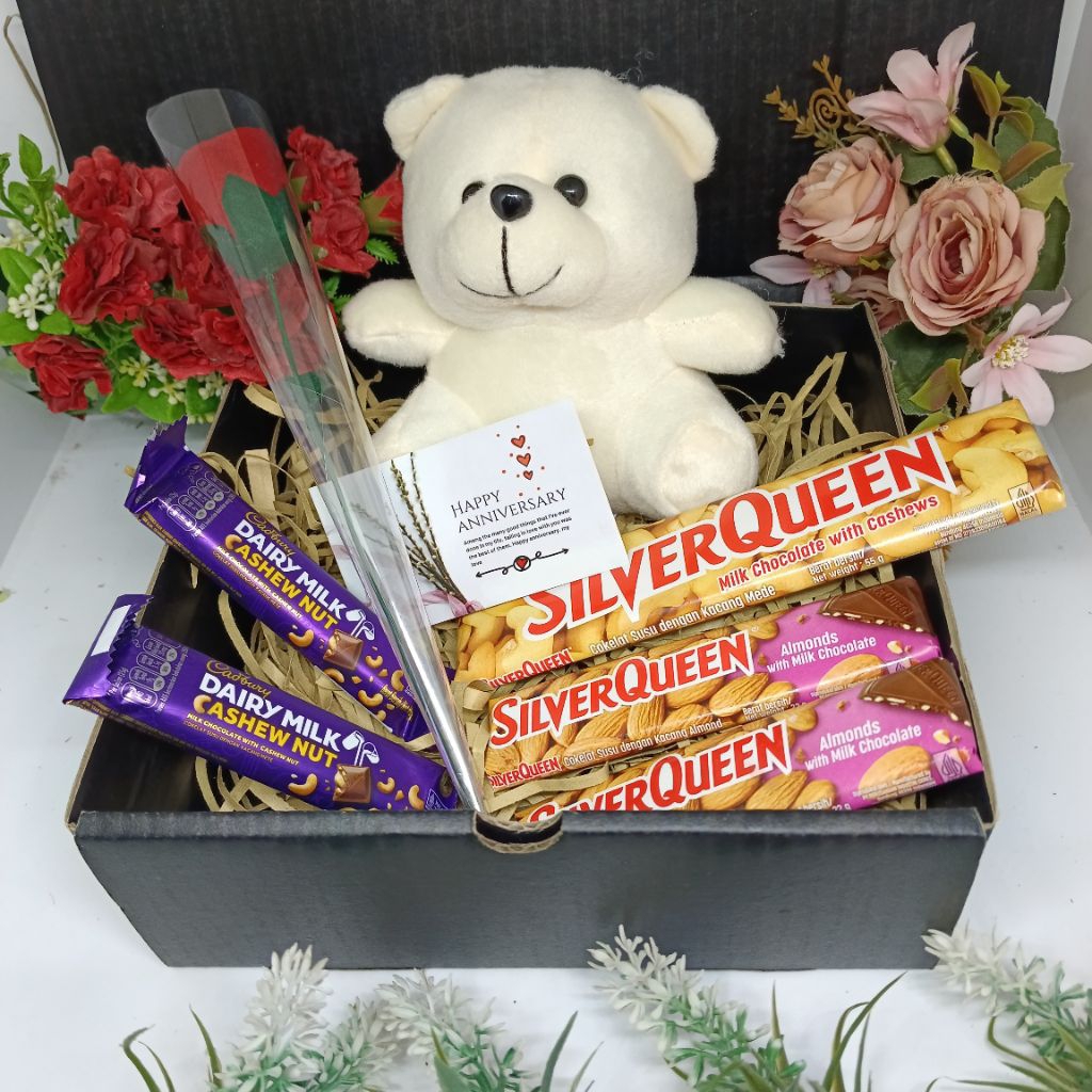 

Hampers coklat snack box / kado valentine hadiah ulang tahun coklat wisuda