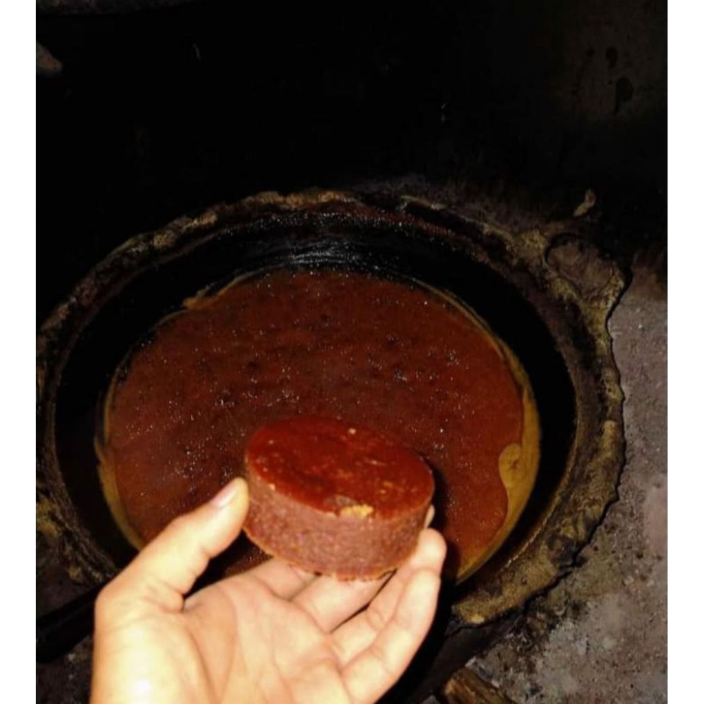 

Gula aren untuk pelengkap masakan 1kg gula aren di olah dengan bersih