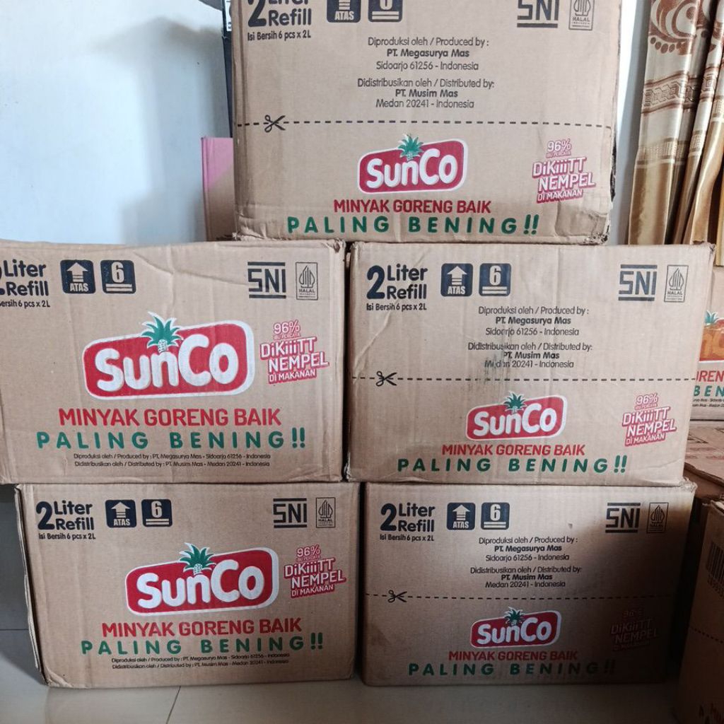 

jatim(langsung kirim) Minyak goreng Sunco 2 liter kartonan