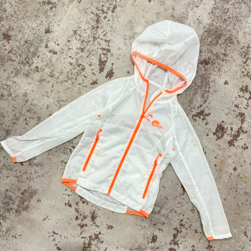 preloved jaket running tipis anak hoodie 4-5 tahun NEPA